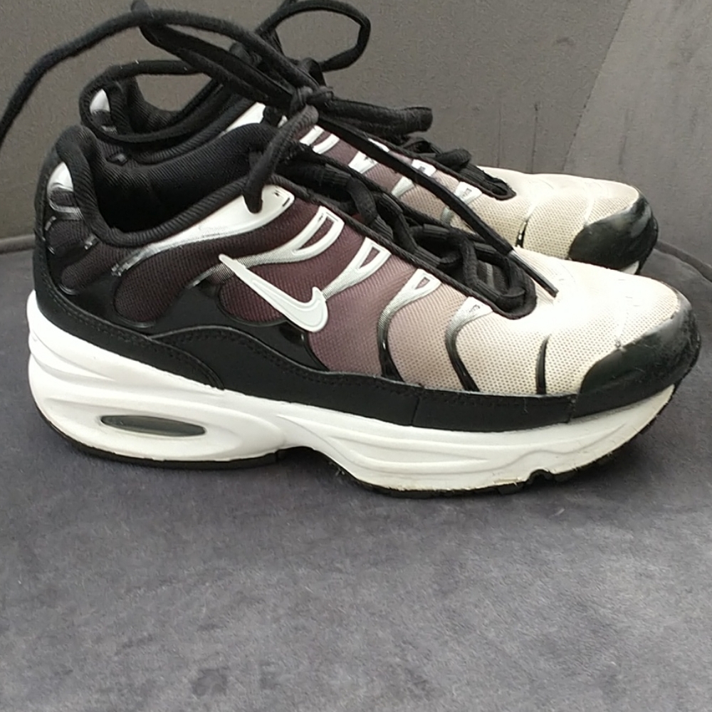 Kids Nike air max tuned size13c